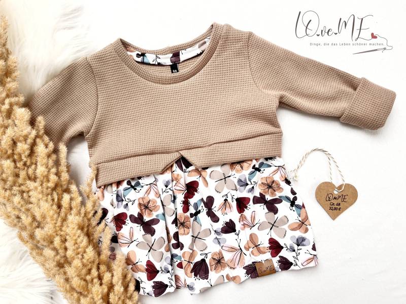 Girly Sweater/Kleid Tunika Mit Schößchen Pullover Baby Mädchen Baumwolle Öko-Tex 100 von LOveMESewing
