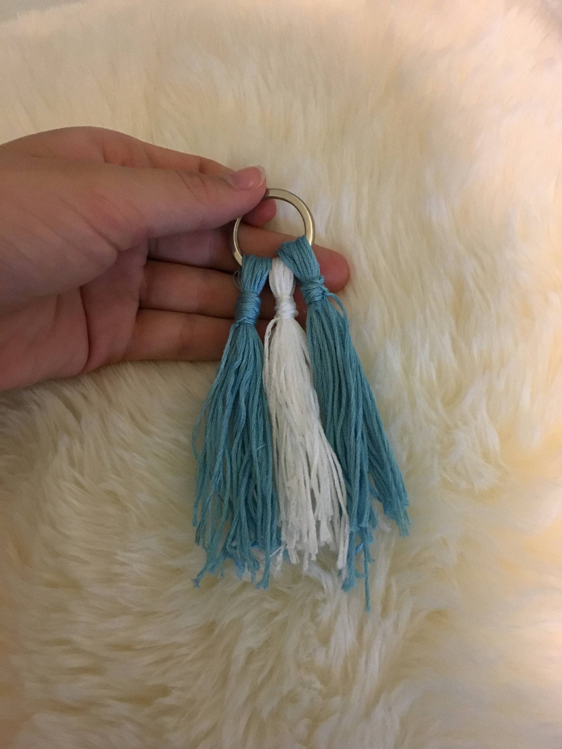 Ausgefransten Mix Und Match Quaste Schlüsselanhänger von LPGpersonalized