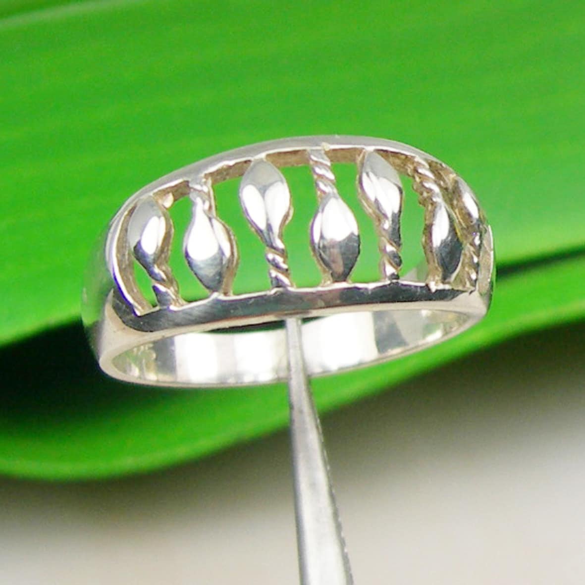 Echtes 925 Sterlingsilber Schlicht Band Kuppel Unisex Ring - R501 von LQCJewellery