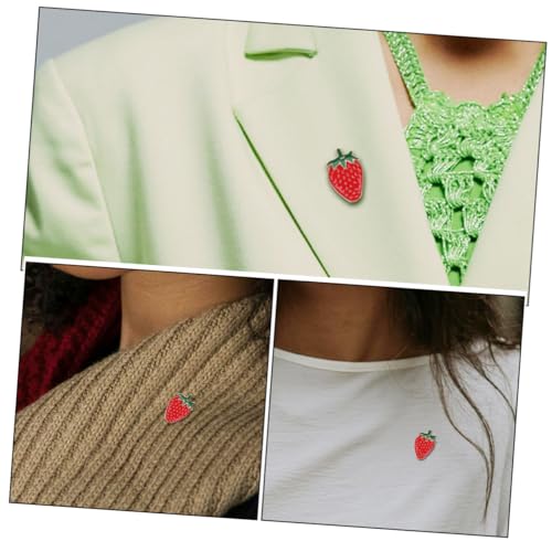 LRXIYODE Stilvolle Erdbeer brosche aus Robustem Zinklegierung Kompakt und Leicht Modisches Accessoire für Schüler Vielseitiger Anstecker für Schals Taschen und Kleidung von LRXIYODE