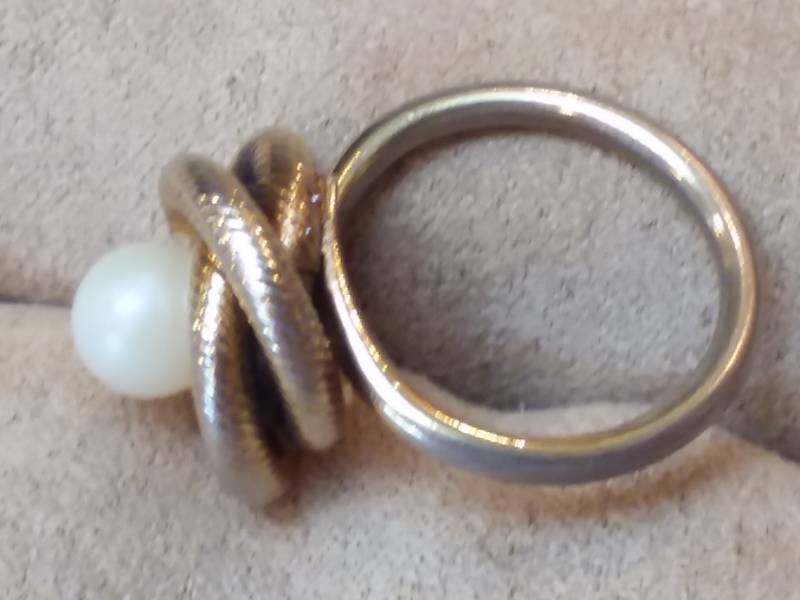 Jahrgang Seltene Sarah Coventry Verstellbar Gold-Ton Faux Perle Ring, Einzigartiges Geschenk Für Sie von LSBazaar