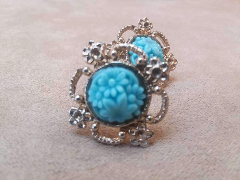 Vintage Westlichen Stil Gold Ton Blau Bouquet Form Clip Auf Ohrringe, Sammler Schmuck, Einzigartiges Geschenk Für Sie von LSBazaar