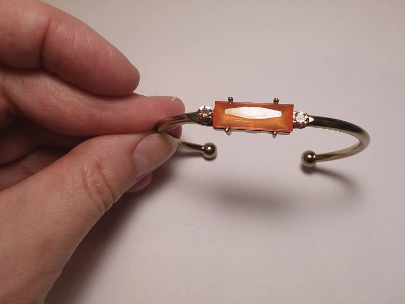 Vintage Wunderschöne Verstellbare Armreif Mit Großen Faux Orange Stein Und Klare Kristalle, Einzigartiges Geschenk Für Sie von LSBazaar