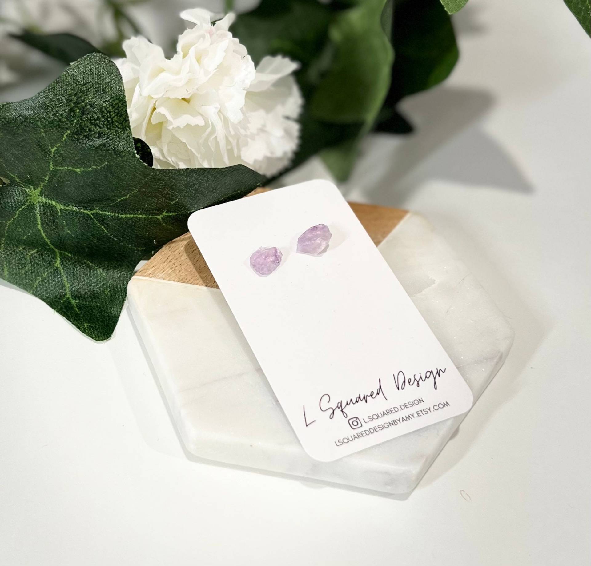 Amethyst Ohrstecker, Kristall Ohrringe, Zierliche Valentinstag Geschenk Für Frauen, Ohrringe Mädchen, Boho Nickelfreie Ohrstecker von LSquaredDesignbyAmy