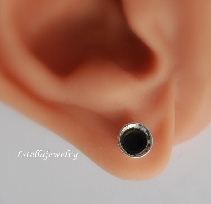 Faux Plug Ohrringe Siver Tube Post Nachahmung Plugs Ohrstecker Dunkel Innen Poliert, Aussen Silber von LStellaJewelry