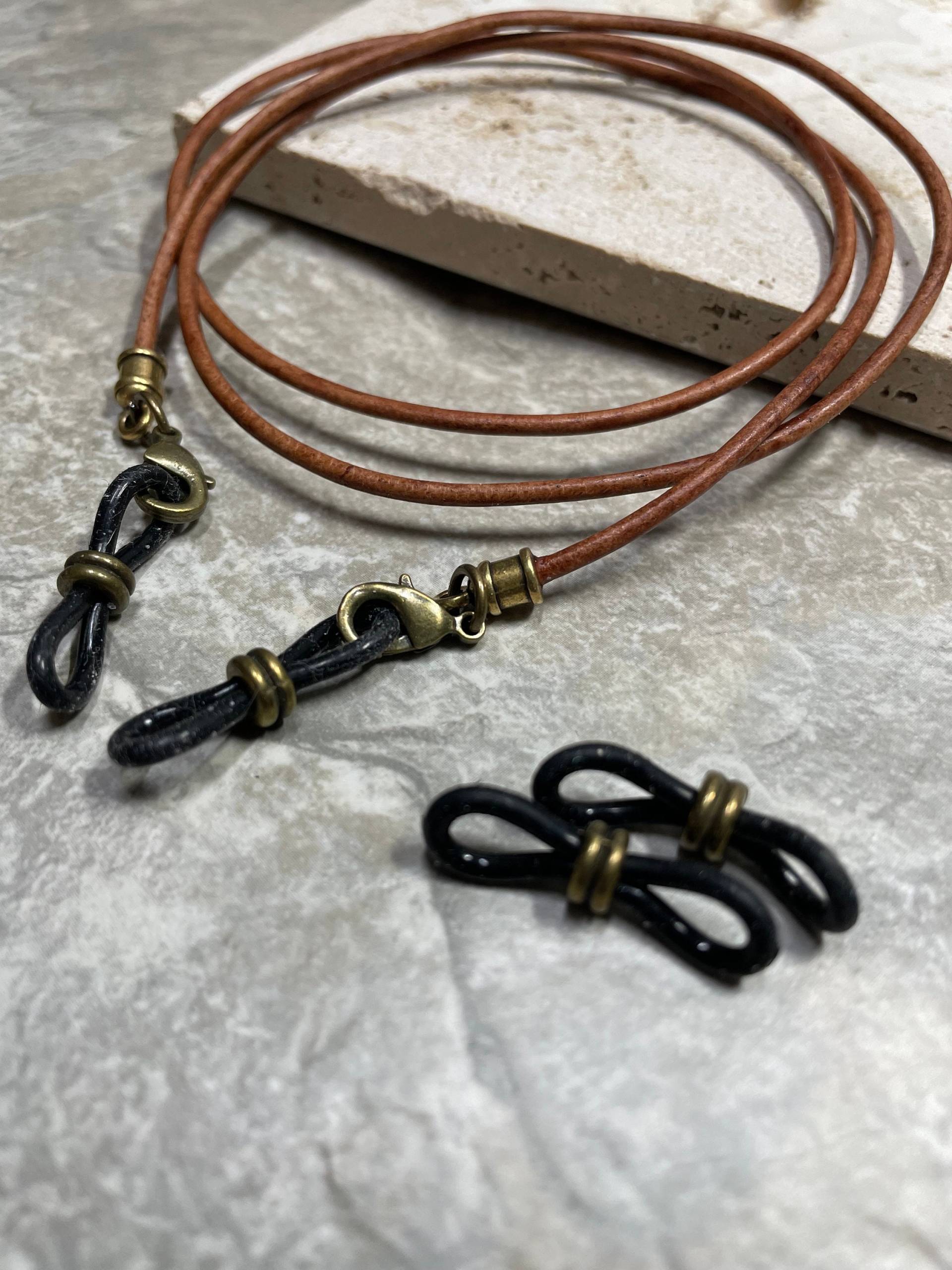Brauner Leder Brillenhalter, Herren Brillenkette Aus Leder, Brillenkette, Braune Brillenband, Sonnenbrillen Leine Brauner Leder Brillenhalter, Herren Brillenkette Aus Leder, Brillenkette, Braune Brillenband, Sonnenbrillen Leine von LToroDesigns