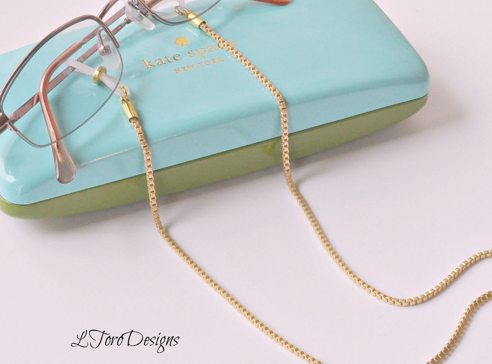 Matt Gold Brillenkette 26-Zoll-Sonnenbrillenhalter Lanyard Matt Gold Brillenkette 26-Zoll-Sonnenbrillenhalter Lanyard von LToroDesigns