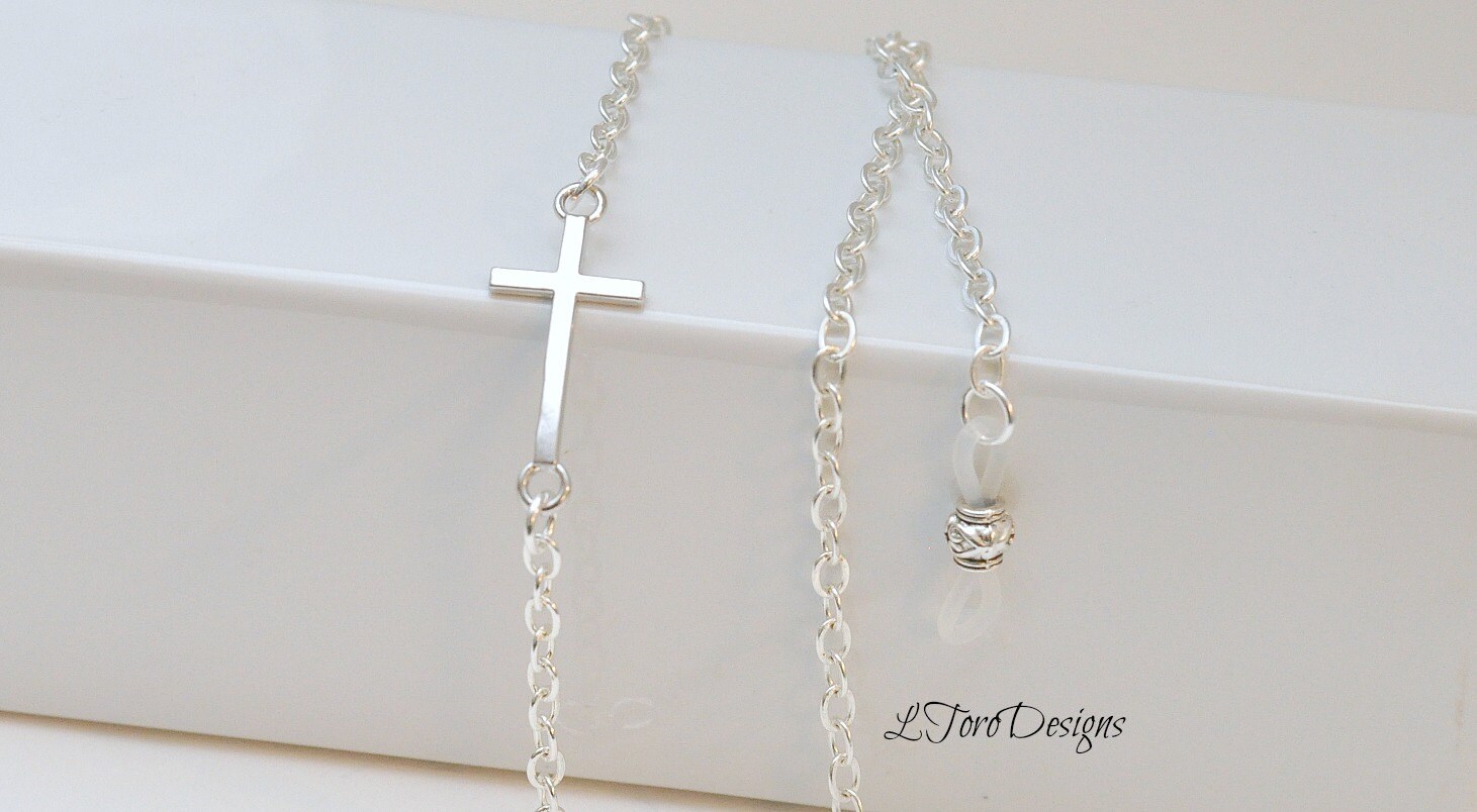 sterling Silber Überzogene Brillenkette Christian Cross Lanyard sterling Silber Überzogene Brillenkette Christian Cross Lanyard von LToroDesigns