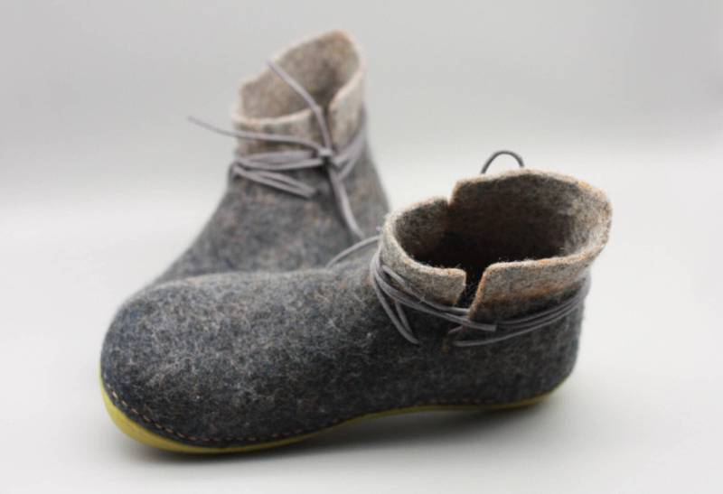 Handgefertigte Gefilzte Wollstiefeletten Unisex Winter Outdoor Schuhe von LUCIELALUNE