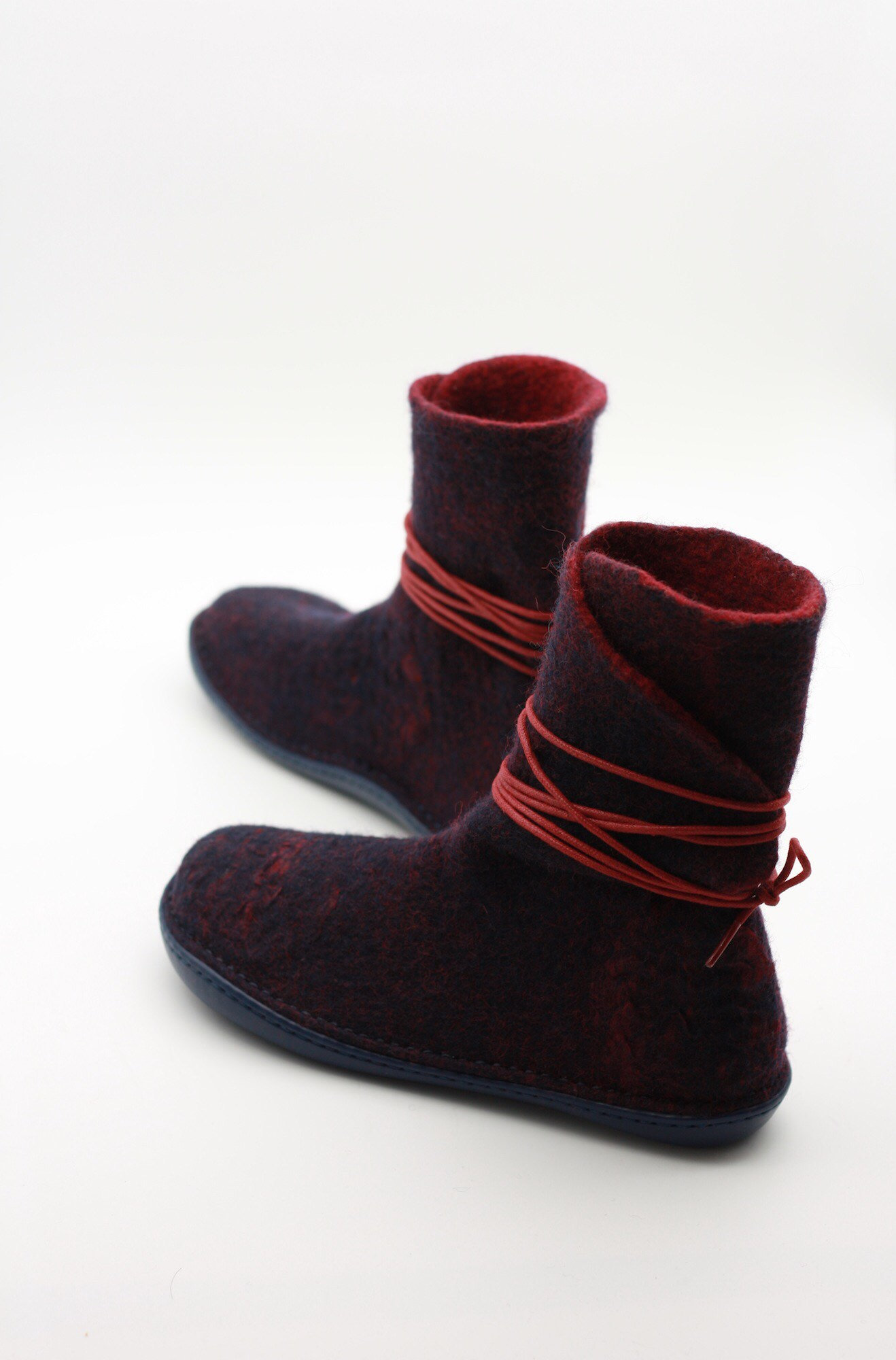 Handgemachte Gefilzte Wolle Frauen Geschnürt Stiefel Öko-Mode-Design Frühling Herbst Fairy Boots Asb6-5 von LUCIELALUNE
