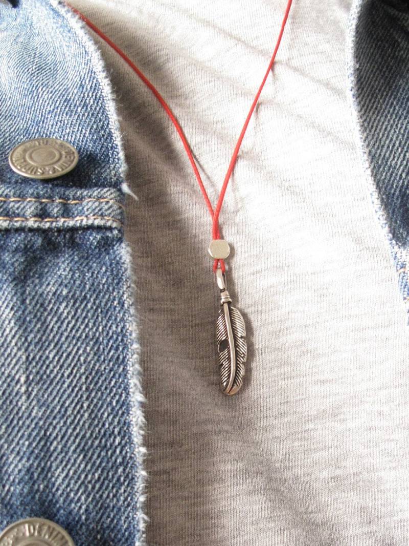 Red String 925 Sterling Silber Feder Halskette Red String 925 Sterling Silber Feder Halskette von LUCKANDSOUL