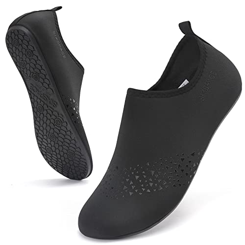 LUEDKA Wasserschuhe Badeschuhe Aquaschuhe Herren Damen Schnelltrocknend Strandschuhe Atmungsaktiv Schwimmschuhe rutschfest Surfschuhe Leicht Wassersportschuhe (Schwarz,45) von LUEDKA