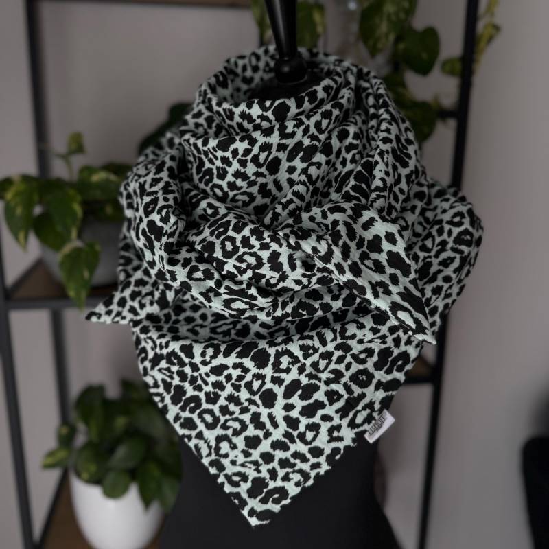 Musselintuch Damentuch Dreieckstuch Damen Halstuch Musselin Tuch Extra Groß 130x130 cm Doppellagig Mint Animalprint von LUHOITstore