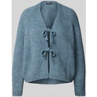 Luisa Cerano Strickjacke mit Schnürverschluss in Rauchblau, Größe 36 Luisa Cerano Strickjacke mit Schnürverschluss in Rauchblau, Größe 36 von LUISA CERANO