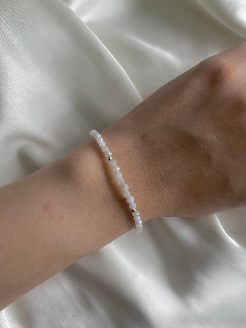 Mondstein Bracelet von LUNAbyNasibyan