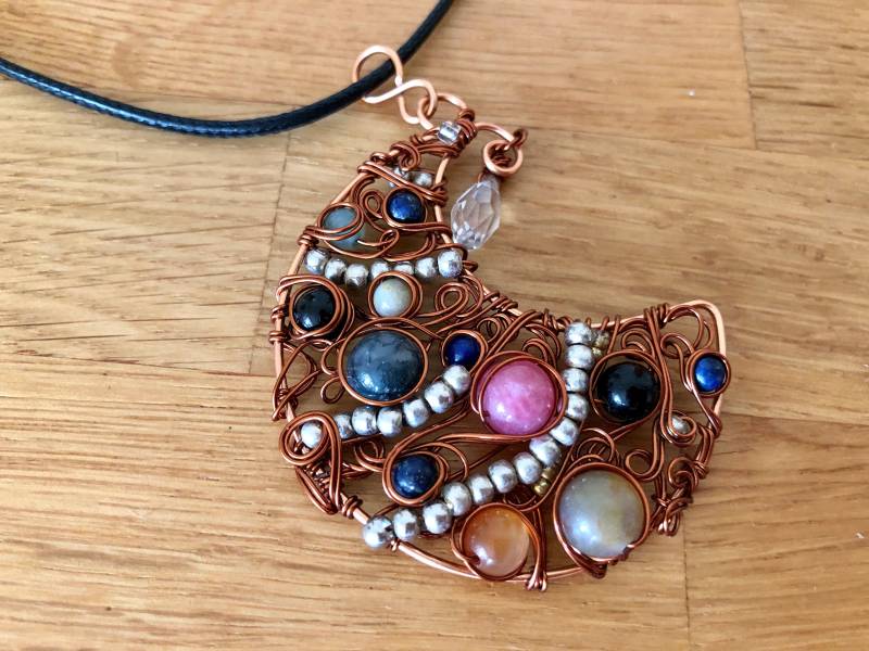 Anhänger Halskette Aus Kupferdraht Und Naturstein, Schnur Chocker Mit Anhänger, Halbmond Anhänger Halskette Aus Kupferdraht Und Naturstein, Schnur Chocker Mit Anhänger, Halbmond von LUSELECT