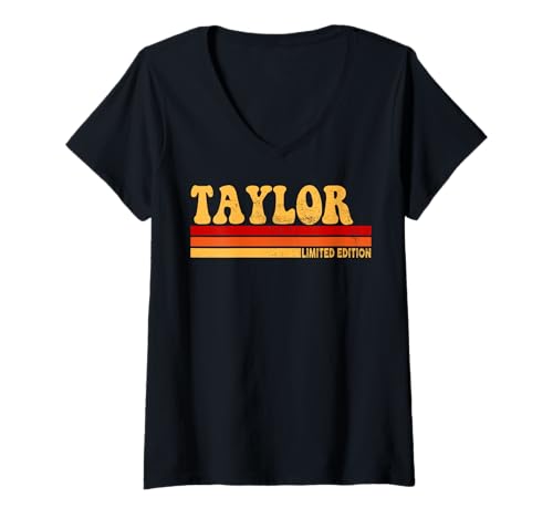Damen Taylor Name Personalisierte süße Idee Frauen Vintage Taylor T-Shirt mit V-Ausschnitt Damen Taylor Name Personalisierte süße Idee Frauen Vintage Taylor T-Shirt mit V-Ausschnitt von LUXETHREADS