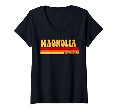Magnolie Name Personalisierte Süße Idee Frauen Vintage Magnolie T-Shirt mit V-Ausschnitt von LUXETHREADS