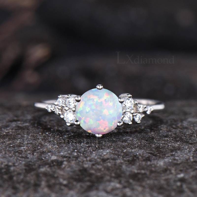 Runder Opal Ring Für Frauen Einzigartiger Verlobungsring 925 Sterling Silber Schneeverwehung Sechs Zinken Hochzeitsring Oktober Geburtsstein von LXdiamond