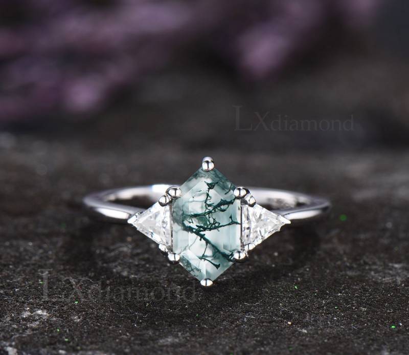 Sechseck Schliff Grüner Moosachat Ring Drei Stein Unikat Verlobungsring Weißgold Silber 6 Zinken Minimalistisch Moissanit Ehering Frauen von LXdiamond