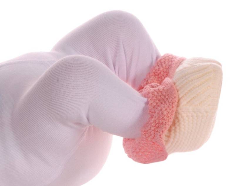 La Bortini Socken Baby Stricksocken Strickschuhe Booties Erstlingssocken in creme rosa für Neugeborene Mädchen, socks mit Rüschen von La Bortini