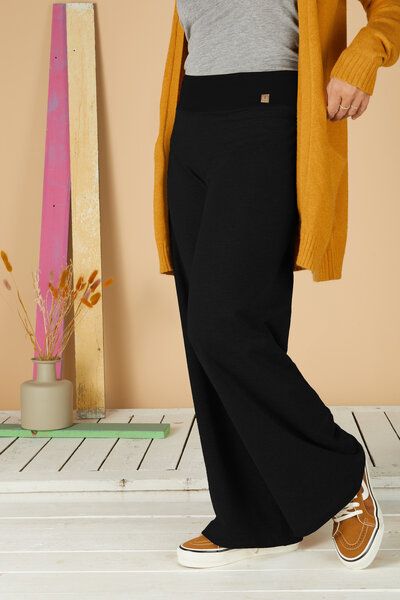 La Gitana Lässige Hose „Enja“ aus Bio French Terry, Passform: bequem in weitem Marlene Stil von La Gitana