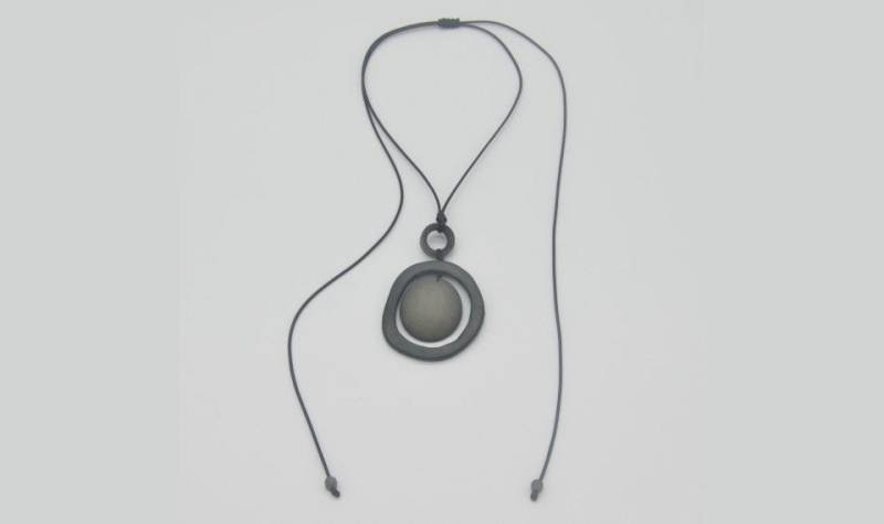 La Tagua Manufactura Kette mit Anhänger Saya - Kette/Tagua von La Tagua Manufactura