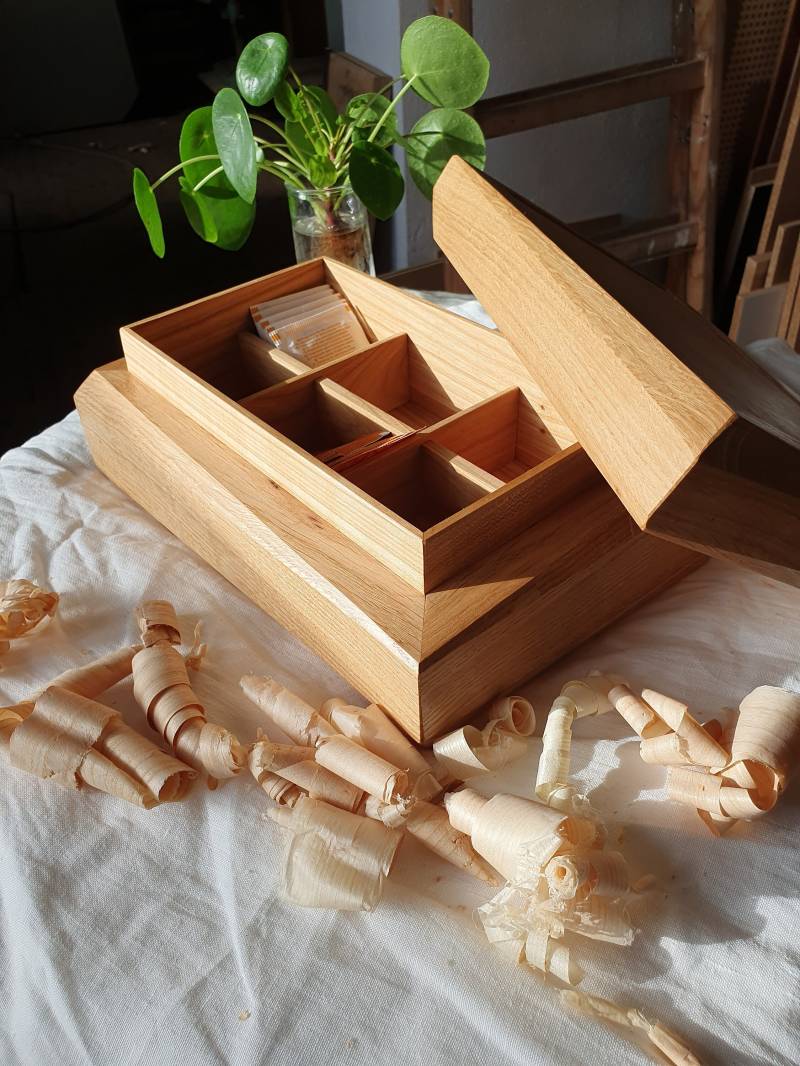 Schatulle "Würfel" Handarbeit, Teebox, Einzelstück, Geschenk, Holzobjekt, Waldorf, Weihnachten Schatulle "Würfel" Handarbeit, Teebox, Einzelstück, Geschenk, Holzobjekt, Waldorf, Weihnachten von LaArtefact