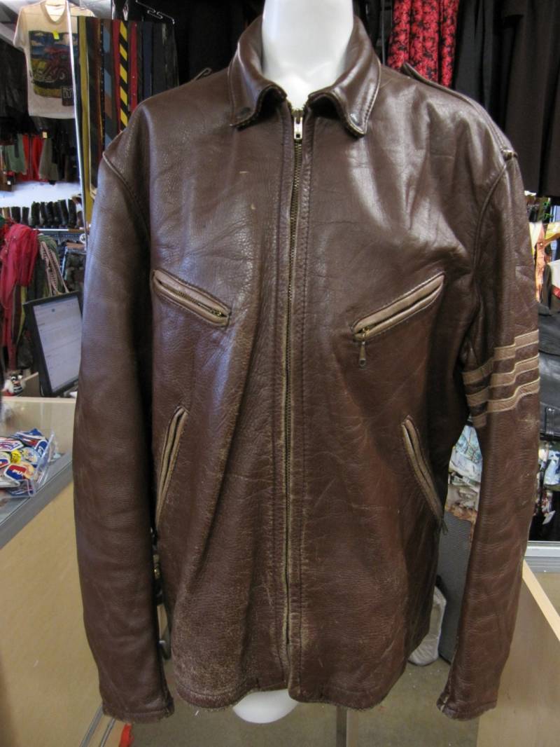 1950Er Jahren Bates Lederjacke/Motorrad-Jacke Schmierer Racing Jacke Herren Mantel 50Er Jahre Kleidung Braune von LaBombaVintage