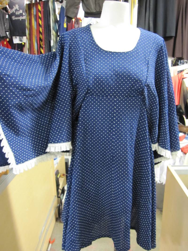 Boho Minikleid/70Er Jahre Kleid 1970Er Jahren Kleidung Navy Blau Polka Dot Engel Ärmel Small Medium von LaBombaVintage