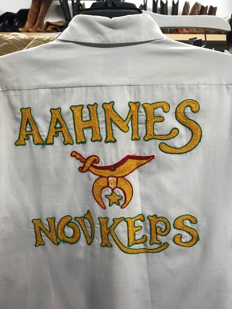 Herren 1960Er Jahre Kette Stitched Shriner Langarmshirt von LaBombaVintage