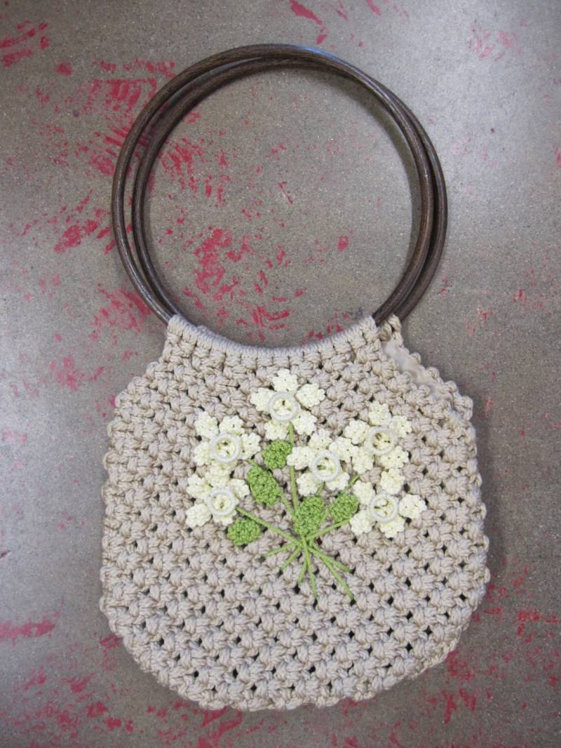 Makramee Tasche/Boho Handtasche Geldbörse 70Er Jahre Accessoires Hippie Runde Henkel von LaBombaVintage