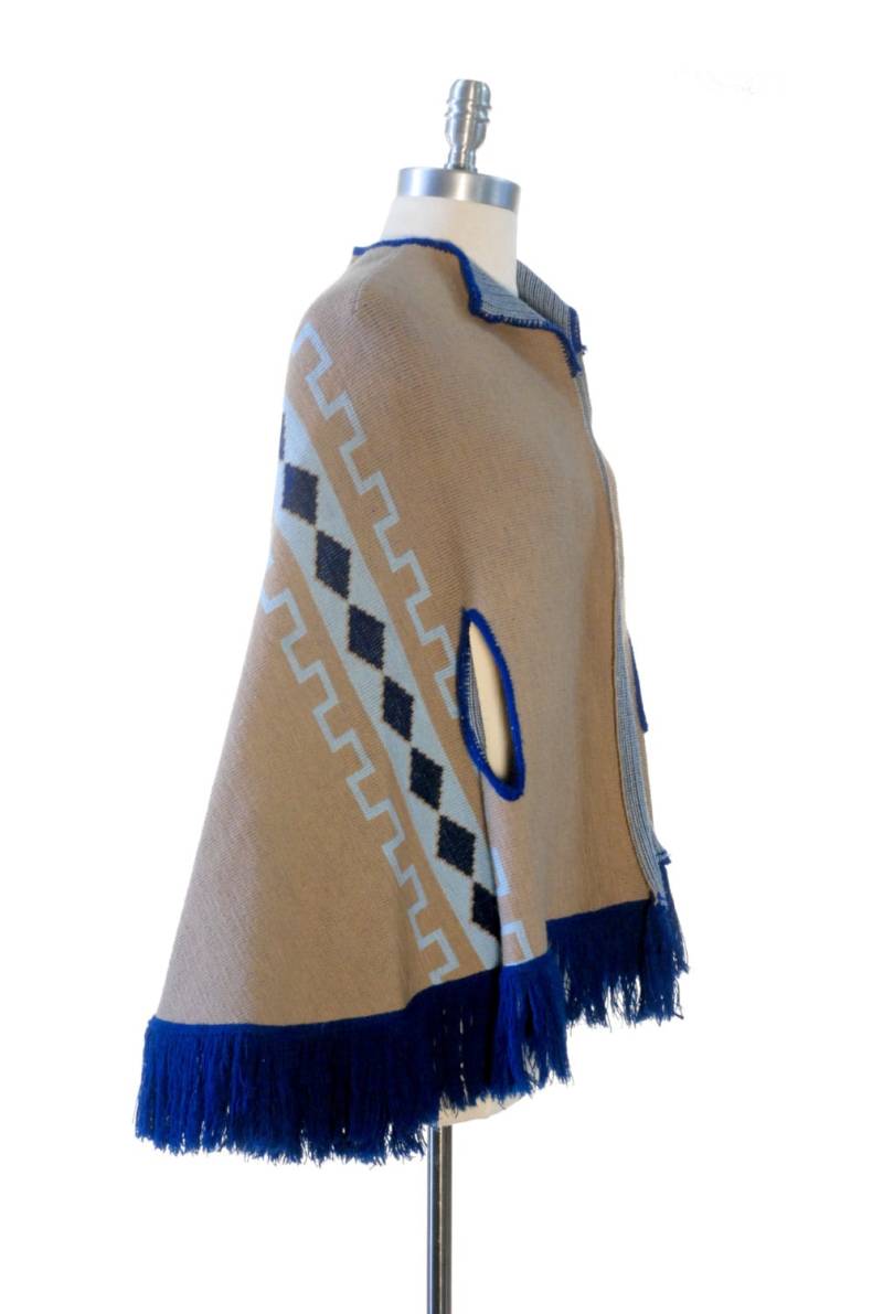 Sale Pullover Cape/70Er Jahre Kleidung Boho Vintage Poncho Hippie Tan Mantel Xs Small Medium Large von LaBombaVintage