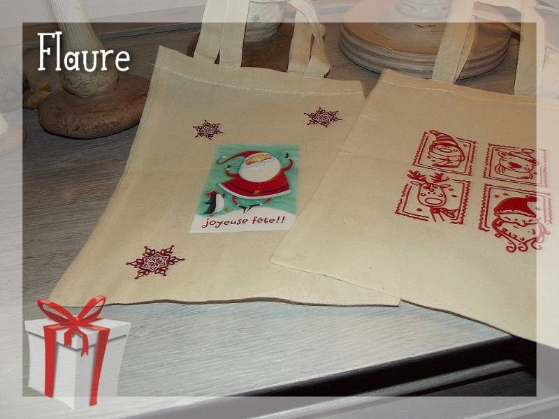 Set Mit Zwei Weihnachtsgeschenktüten Aus Baumwolle 4 von LaBoutiquedeFlaure