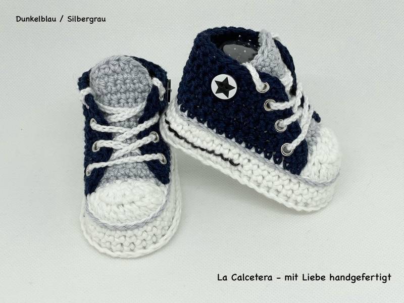 Turnschuhe Sneaker Babyschuhe Blau/Grau Weiß Gehäkelt Turnschuhe Sneaker Babyschuhe Blau/Grau Weiß Gehäkelt von LaCalcetera