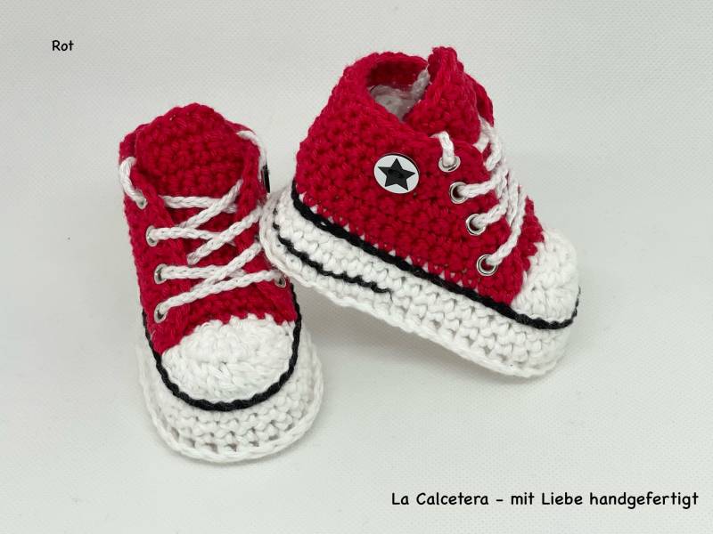 Turnschuhe Sneaker Babyschuhe Rot/Weiß Gehäkelt Turnschuhe Sneaker Babyschuhe Rot/Weiß Gehäkelt von LaCalcetera