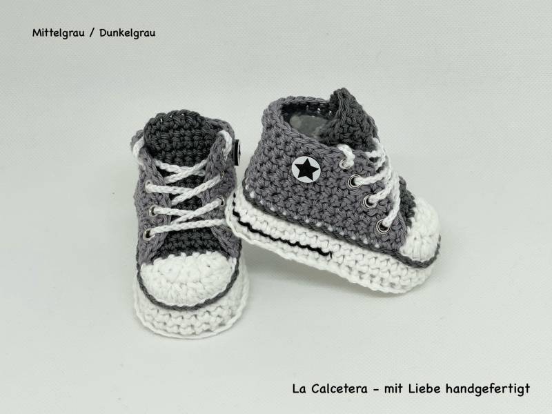Turnschuhe Sneakers Babyschuhe Dunkel Grau - Gehäkelt Turnschuhe Sneakers Babyschuhe Dunkel Grau - Gehäkelt von LaCalcetera