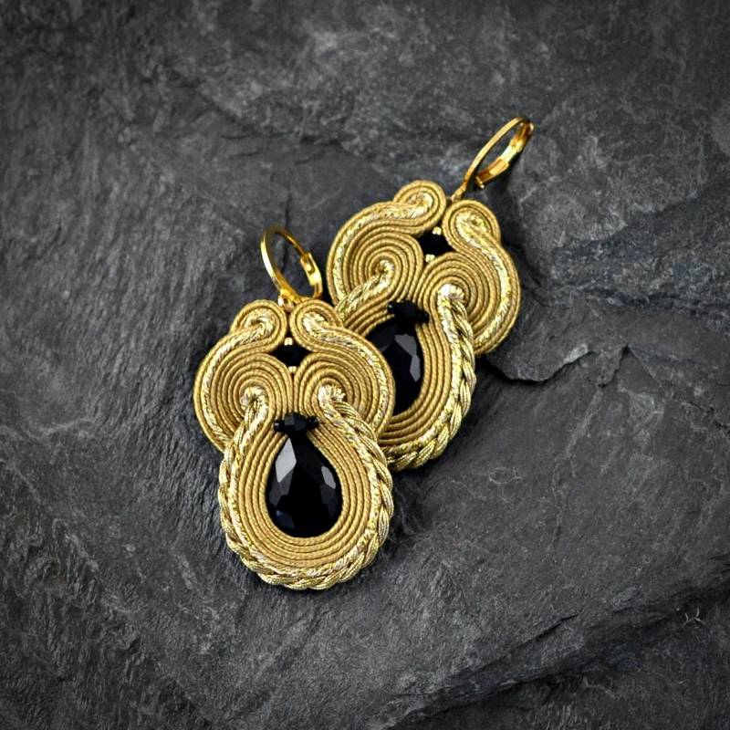 Gold Soutache Ohrringe Handgemachte Schwarze Träne Schmuck Gold Soutache Ohrringe Handgemachte Schwarze Träne Schmuck von LaCannet