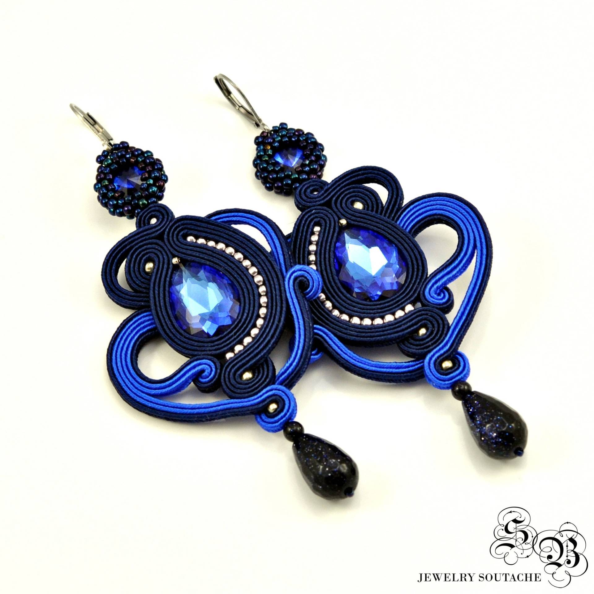 Marineblaue Soutache Ohrringe Durchbrochener Kristallschmuck Marineblaue Soutache Ohrringe Durchbrochener Kristallschmuck von LaCannet