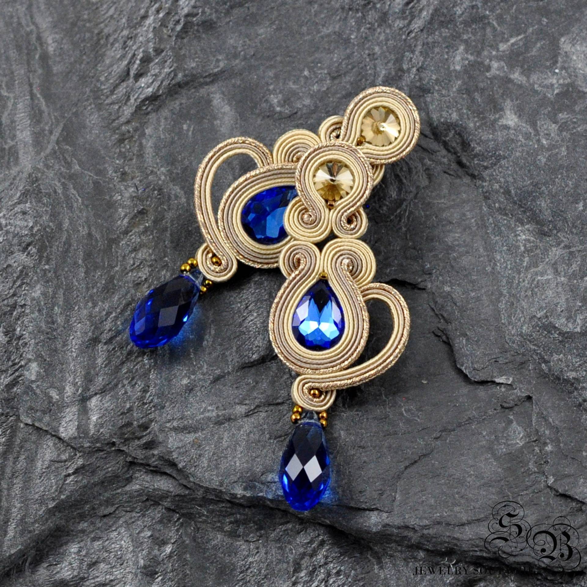 Soutache Ohrringe Blau & Beige Champagnerfarbene Schmuckclips Soutache Ohrringe Blau & Beige Champagnerfarbene Schmuckclips von LaCannet