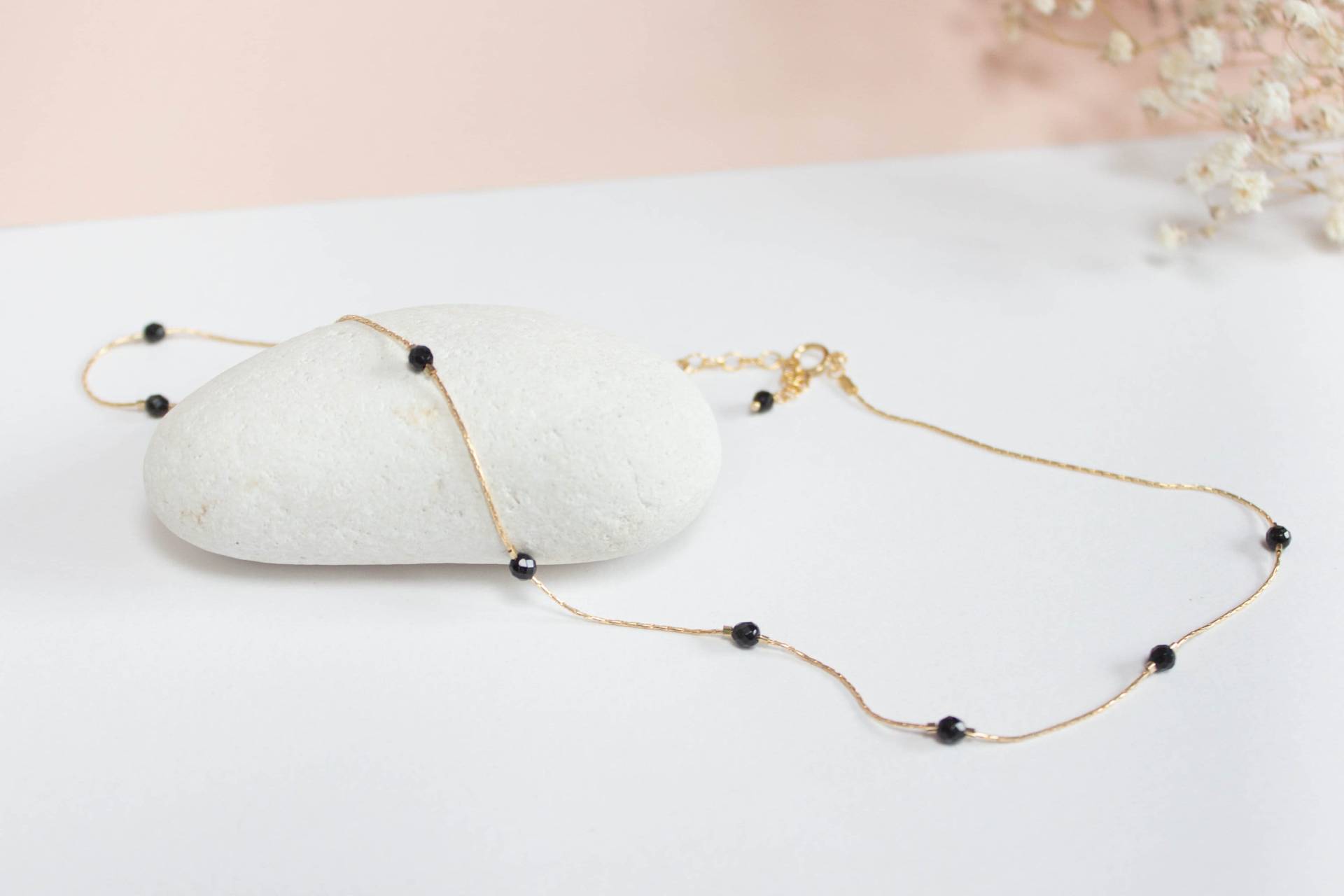 Goldfilled Kette Halskette Und Facetierte Perlen Aus Onyx | Schwarzer Achat Goldfilled Kette Halskette Und Facetierte Perlen Aus Onyx | Schwarzer Achat von LaCaptivante