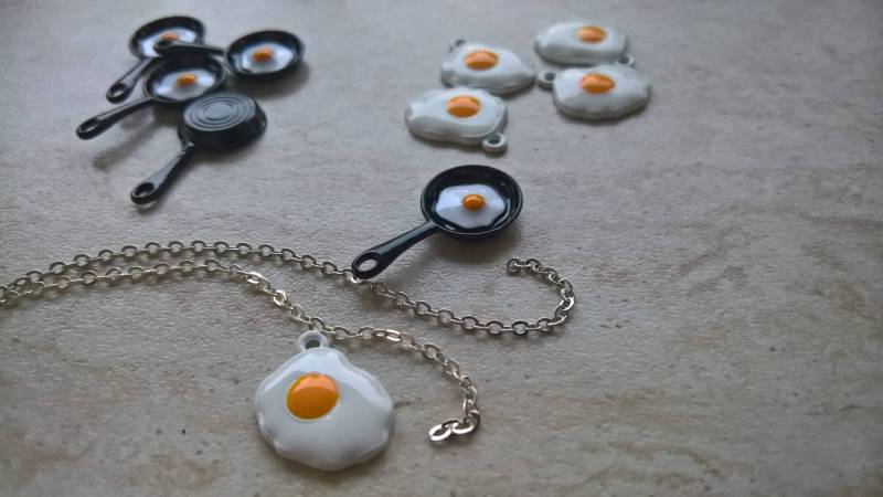 Eieranhänger Und Eierpfanne Eieranhänger Und Eierpfanne von LaCasaDellaSignora