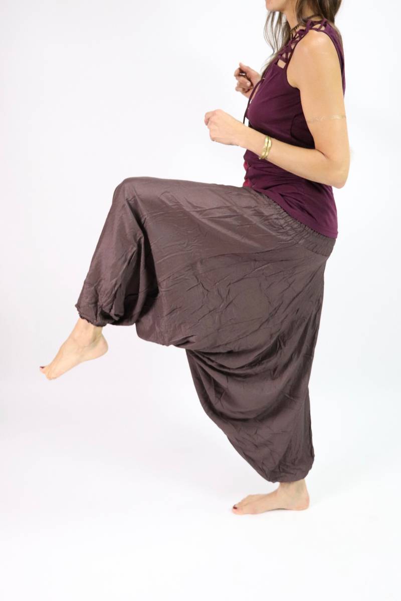 Haremshose Uni Aus Viskose Aladin Jumpsuit Braun von LaCozyShop