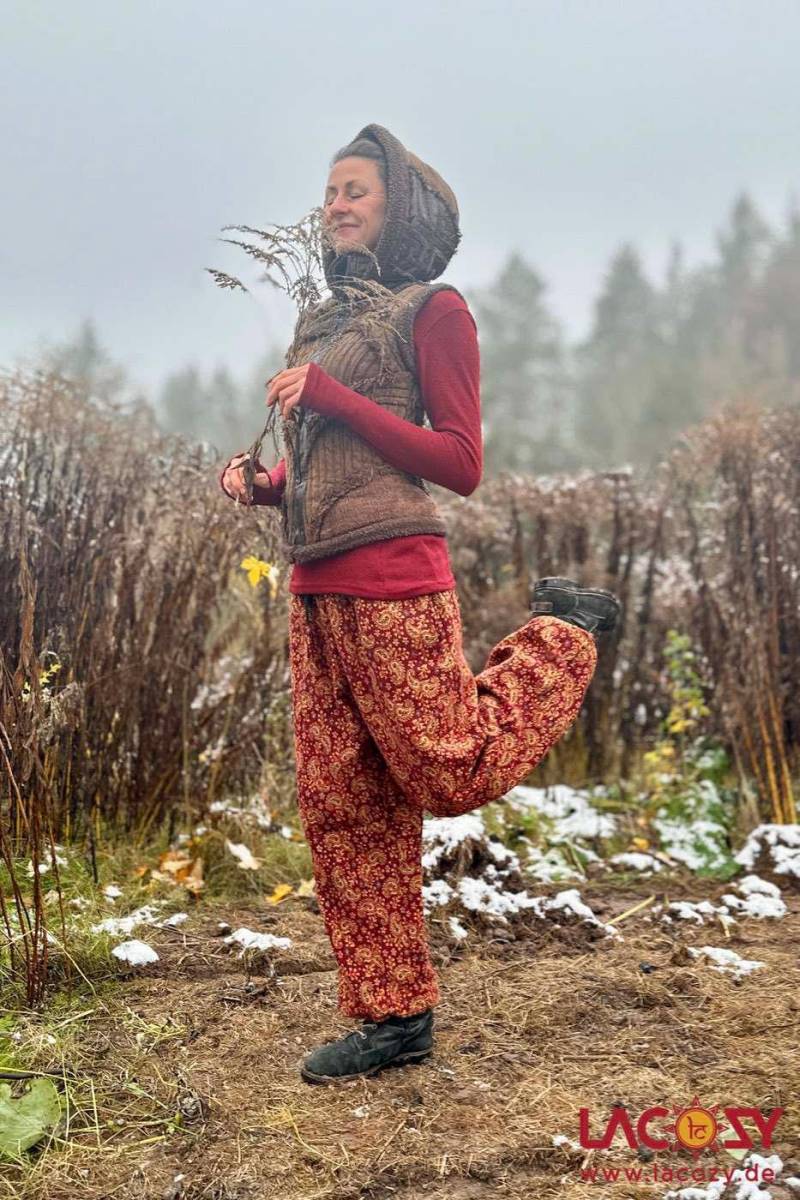 Kuschelige Winterhose Flauschi Damen | Weiche Boho Pumphose Herbstrot Warme Lounge Pants Yoga & Freizeit Hose Plus Size Bis 3xl von LaCozyShop