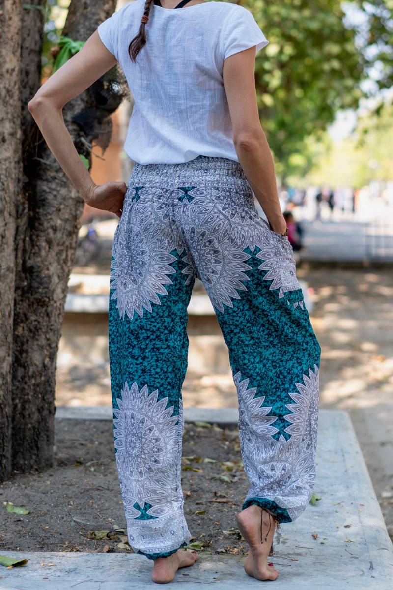 Pumphose Mandala Türkis Viskose Yogahose Haremshose Damen von LaCozyShop