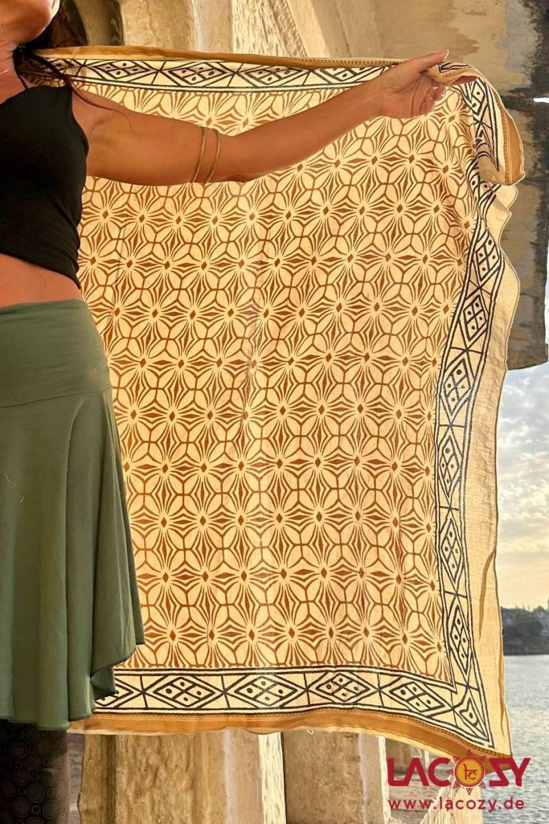 Sarong Tuch Soraya Aus Baumwolle - Handbedruckt Mit Blockprint & Goldborte | Wickeltuch Strandtuch Boho Schal Pareo Festival Deko von LaCozyShop