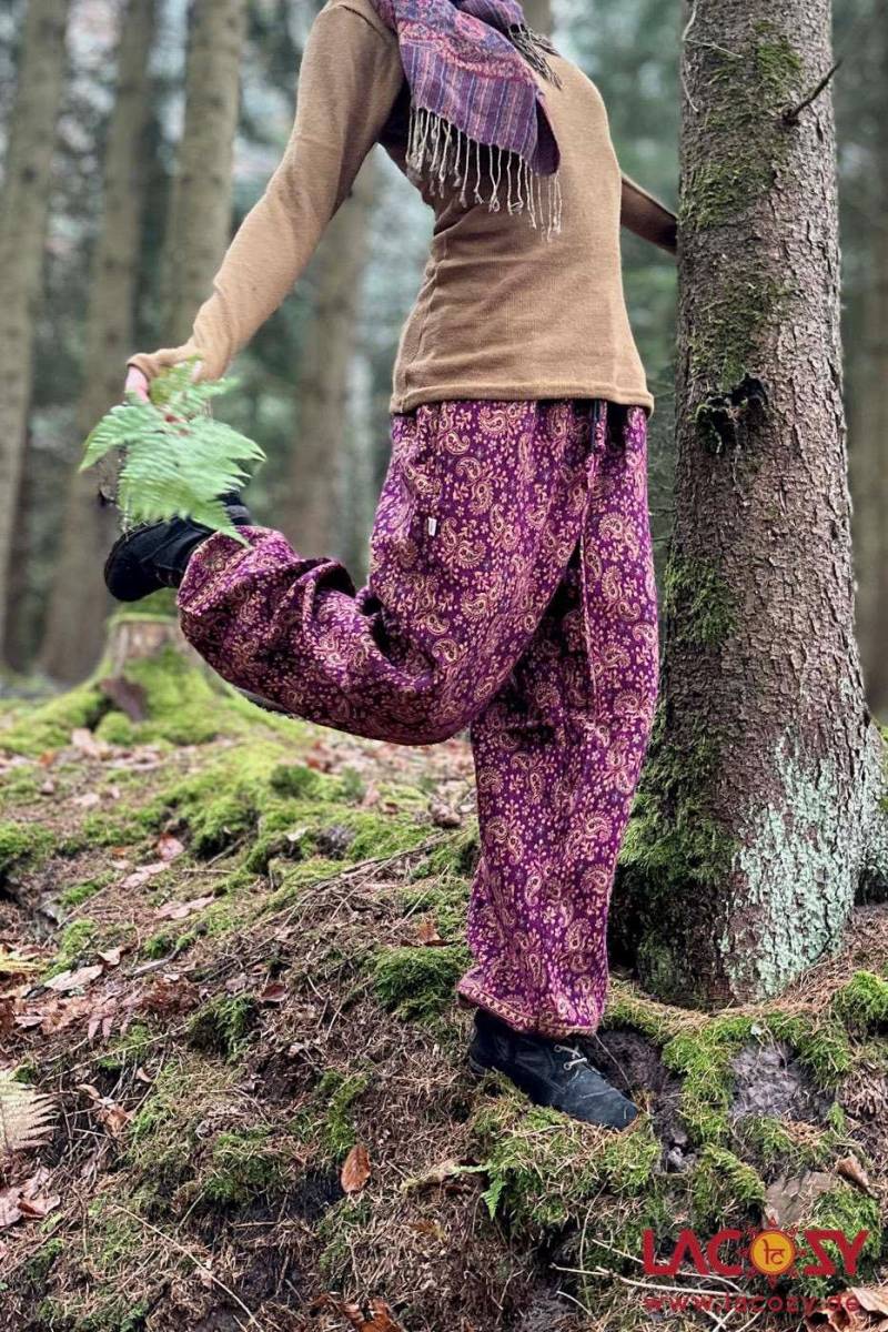 Winterhose Flauschi Damen | Weiche Boho Pumphose Purpur Warme Lounge Pants Mit Taschen Yoga & Freizeit Hose Plus Size 3xl Bis 50/52 von LaCozyShop
