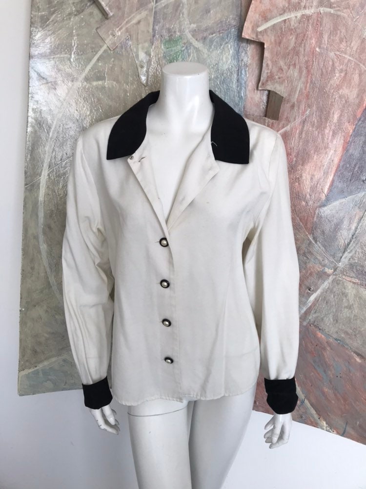 Jahrgang E. Gadd Weiße Schwarze Perle Knopf Bluse Buttondown Top Größe 14 von LaCroisette