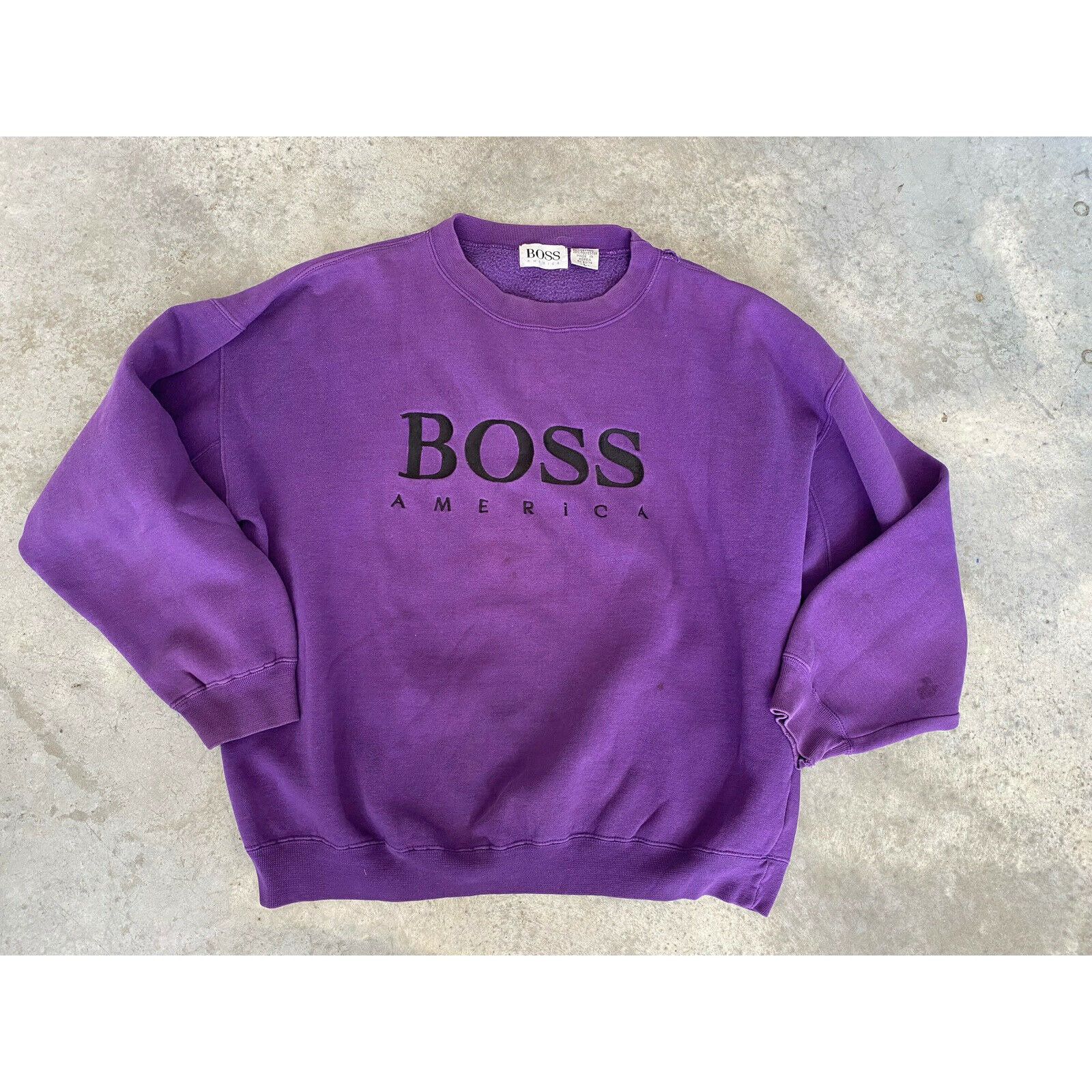 Vintage Boss Amerika Sweatshirt Damen Lila Hugo Activewear Größe Groß von LaCroisette