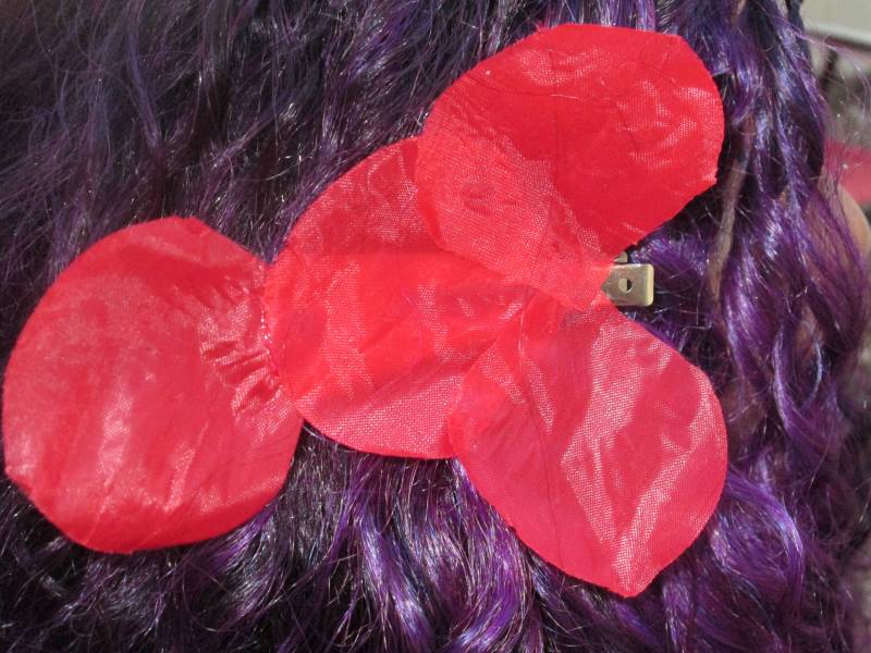 Rosenblüten Accessoire/Haarspange/Handgemachte Haarspange/Rosenclip/Rote Rosenspange/Weiße Rosenklammer/Weiße Rosennadel/Haarspange Haarspange/ von LaDStyle